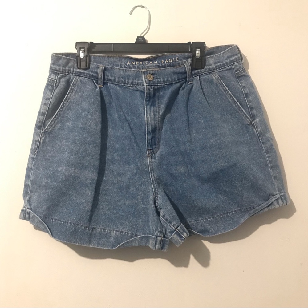 American Eagle Blue Denim Mom Short